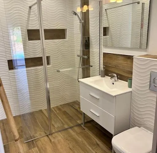 Tres Belle Au Calme Avec Piscine A 别墅 *